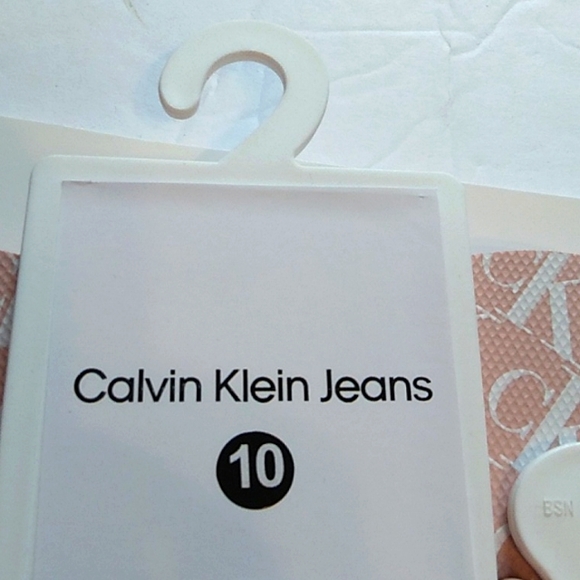 Nwt Calvin Klein Flip Flop (10) - Picture 6 of 8